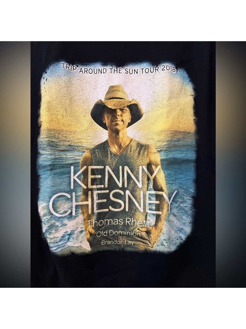 Kenny Chesney Trip Around The Sun Tour 2018 T-Shirt - Picture 2 of 5